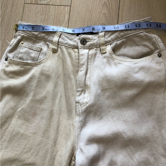 Missguided Riot Neutral Patched High Rise Mom Jean Size 6 - Picture 5 of 14
